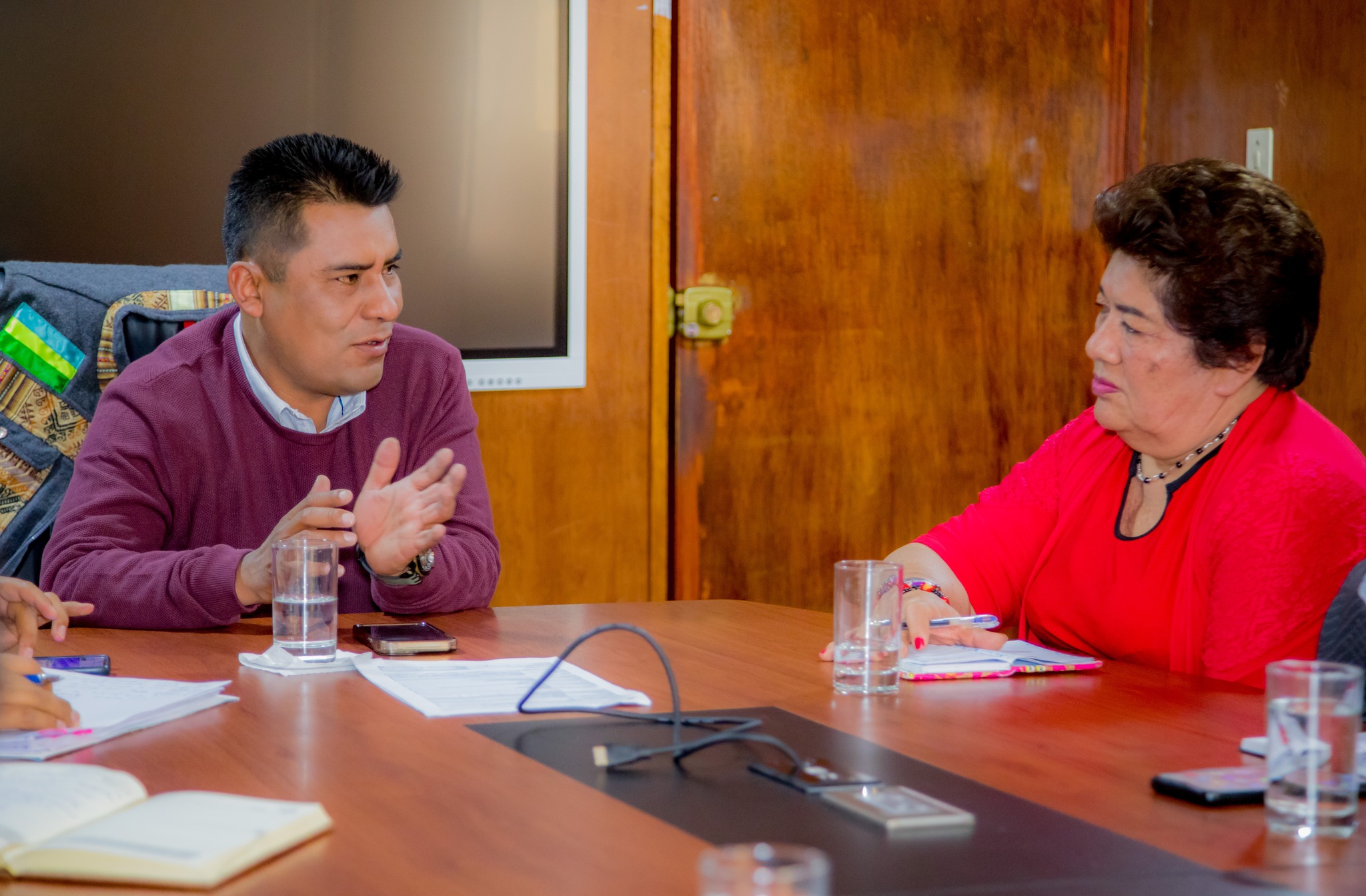 Nueva infraestructura y licenciamiento institucional para institutos de educación superior de Abancay y Andahuaylas garantizó gobernador Percy Godoy al coordinar acciones con directores
