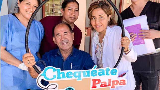 Hoy en los portales de la plaza principal de Palpa, se lleva a cabo la gran jornada da salud #ChequéatePalpa, dónde se están realizando actividades preventivas, entre ellas tamizajes de diabetes, ITS VIH, SIDA, despistaje de cáncer de próstata, despistaje cáncer de colón y recto, despistaje de cuello uterino, detección de Tuberculosis, entre otras como la sensibilización frente a emergencias y desastres.