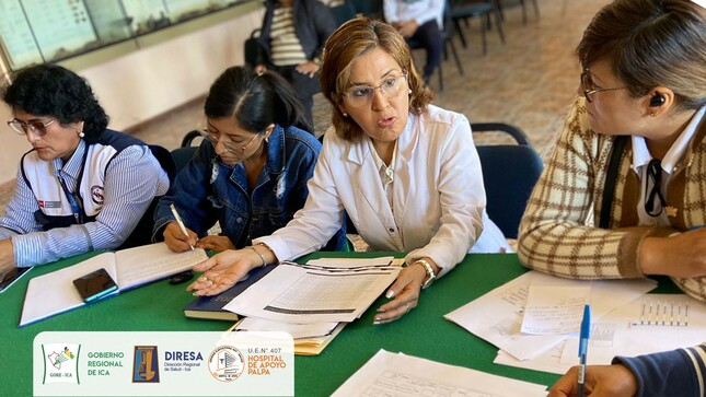 Con el fin de cuidar la salud de los pobladores de la Provincia de Palpa y distritos la Directora Ejecutiva M.C. Ofelia Aguirre Romero participó con las diversas autoridades presentes en dicha reunión coordinando acciones para prevenir la proliferación del vector transmisor del dengue luego de dar su ponencia sobre la situación epidemiológica actualizada, además de coordinar sobre el simulacro Nacional que se llevará a cabo el día 31 de mayo del año en curso.