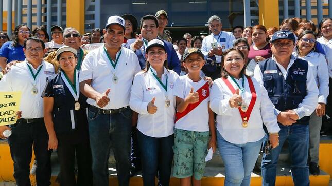 Piura: ministra de Salud se compromete a recuperar operatividad del centro de salud El Alto
