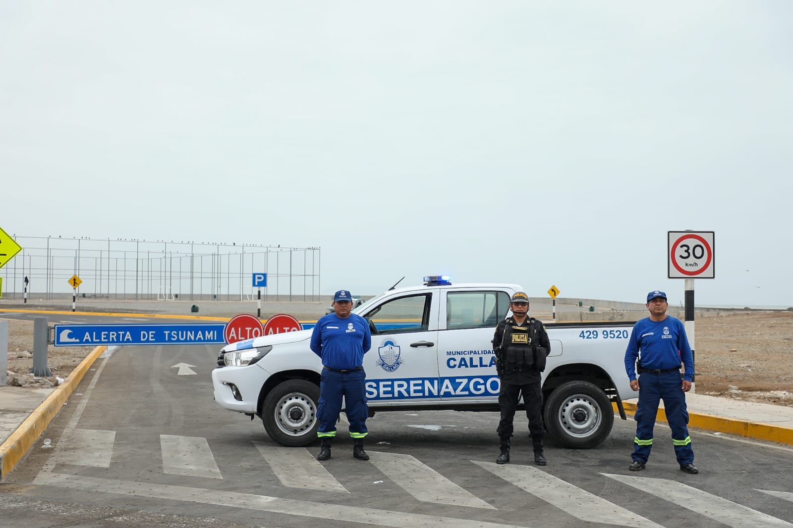 Desde la tarde del jueves, realizamos el cierre de la Costa Verde en el sentido del Callao a Lima para evitar accidentes.