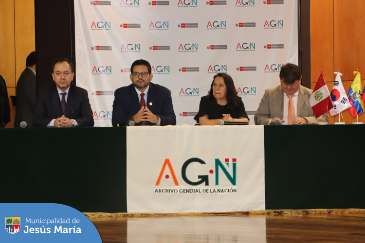 ✔️ Nuestra Subgerenta de Atención al Ciudadano, Gestión Documental y Archivo, Mirtha Escajadillo Caballero, brindó la charla enfocada en difundir todo lo que fue nuestro reciente concurso “En Búsqueda de Tesoros” y cómo se debería usar estratégicamente para la mejora, cautela y resguardo de los archivos 📜 y documentos con relevancia histórica, cívica, científica y cultural de cualquier entidad.