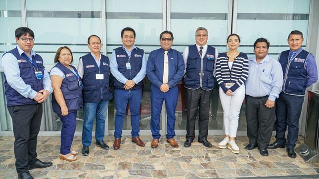 Foto 1 de SIS y Diris Lima Centro fortalecen gestión para mejorar la prestación de servicios a los asegurados 