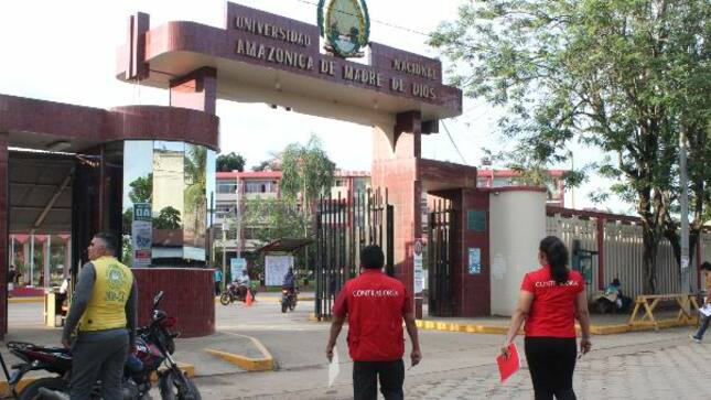 Contraloría advirtió que ascensores malogrados y falta de rampas perjudican a estudiantes con discapacidad de la UNAMAD