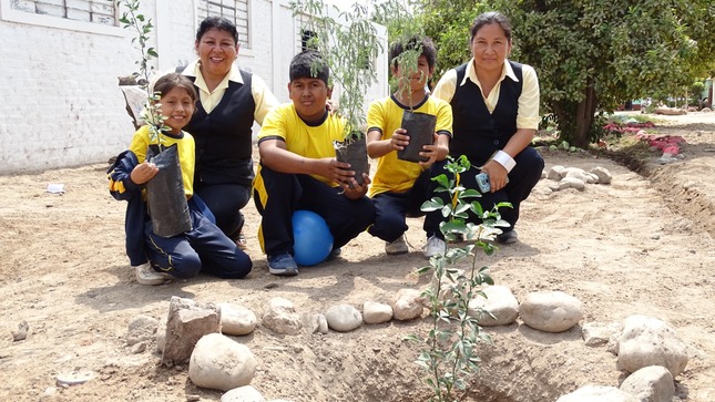 Promueven biohuertos escolares