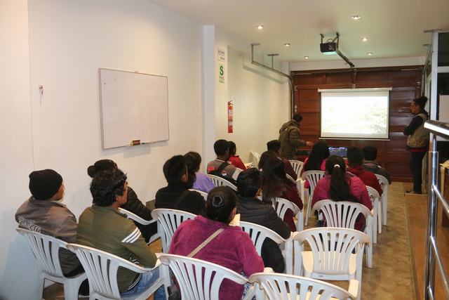 Servidores de la unidad ejecutora realizando actividades de intepretación cultural