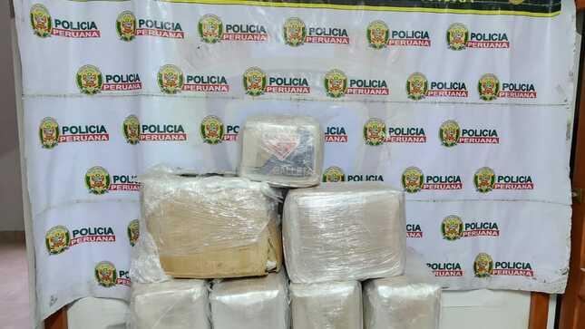 PNP incauta más de 600 kilos de insumos químicos dentro de bus interprovincial en Pisco