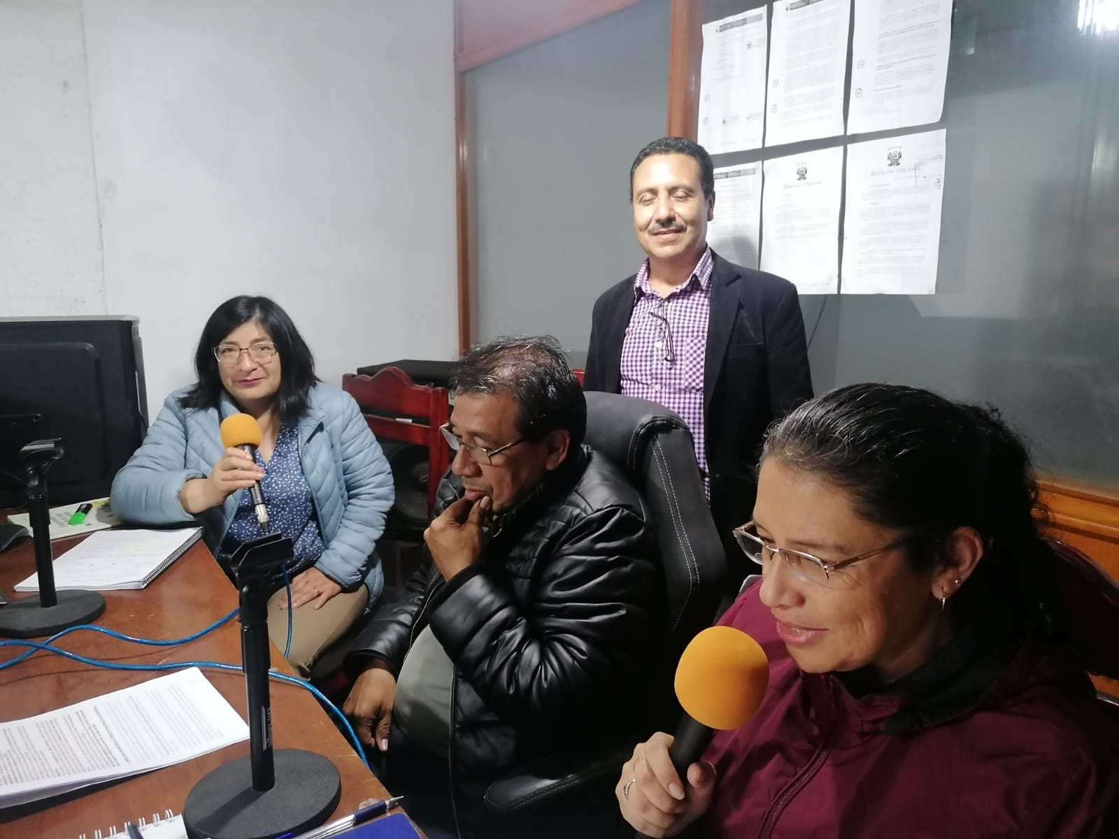 Participando del Programa Radial por el 92 Aniversario de la Educación Inicial en el Perú "Todo por Amor, Nada por la Fuerza"