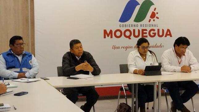 En reunión efectuada en la sede del Gobierno Regional, nuestra autoridad provincial, John Larry Coayla, participó en primera instancia exponiendo las acciones de aprovisionamiento de agua que se realizan en los últimos días y las medidas ejecutadas ante la emergencia.