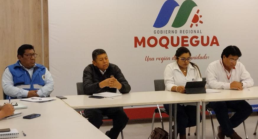 En reunión efectuada en la sede del Gobierno Regional, nuestra autoridad provincial, John Larry Coayla, participó en primera instancia exponiendo las acciones de aprovisionamiento de agua que se realizan en los últimos días y las medidas ejecutadas ante la emergencia.