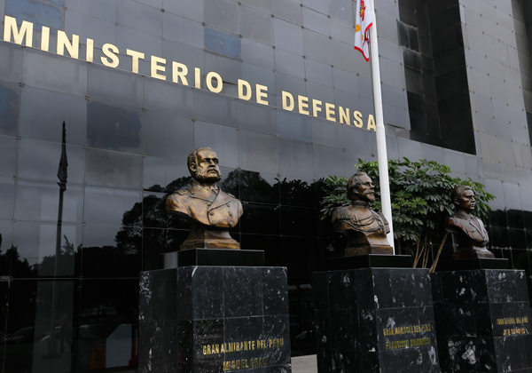 Ejecutivo presentó proyecto de ley que derogará decreto que distorsionó ascensos militares durante gobierno pasado