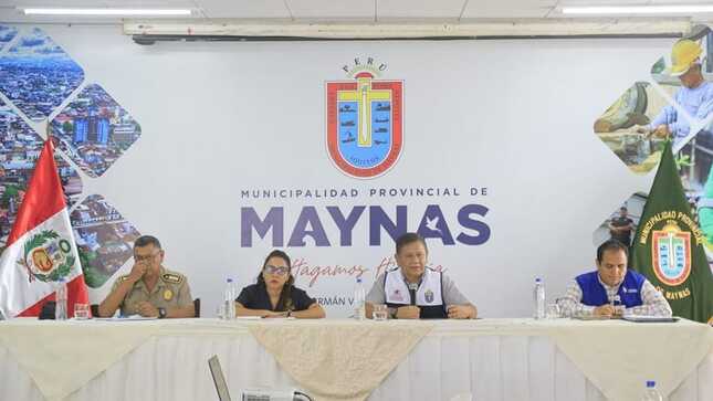 Jefe de la Oficina Defensorial de Loreto participan en reunión