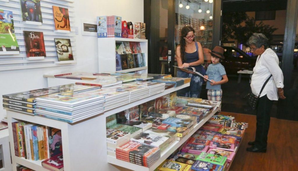 Noche-de-las-librerias-en-Miraflores-2023-1-1024x588