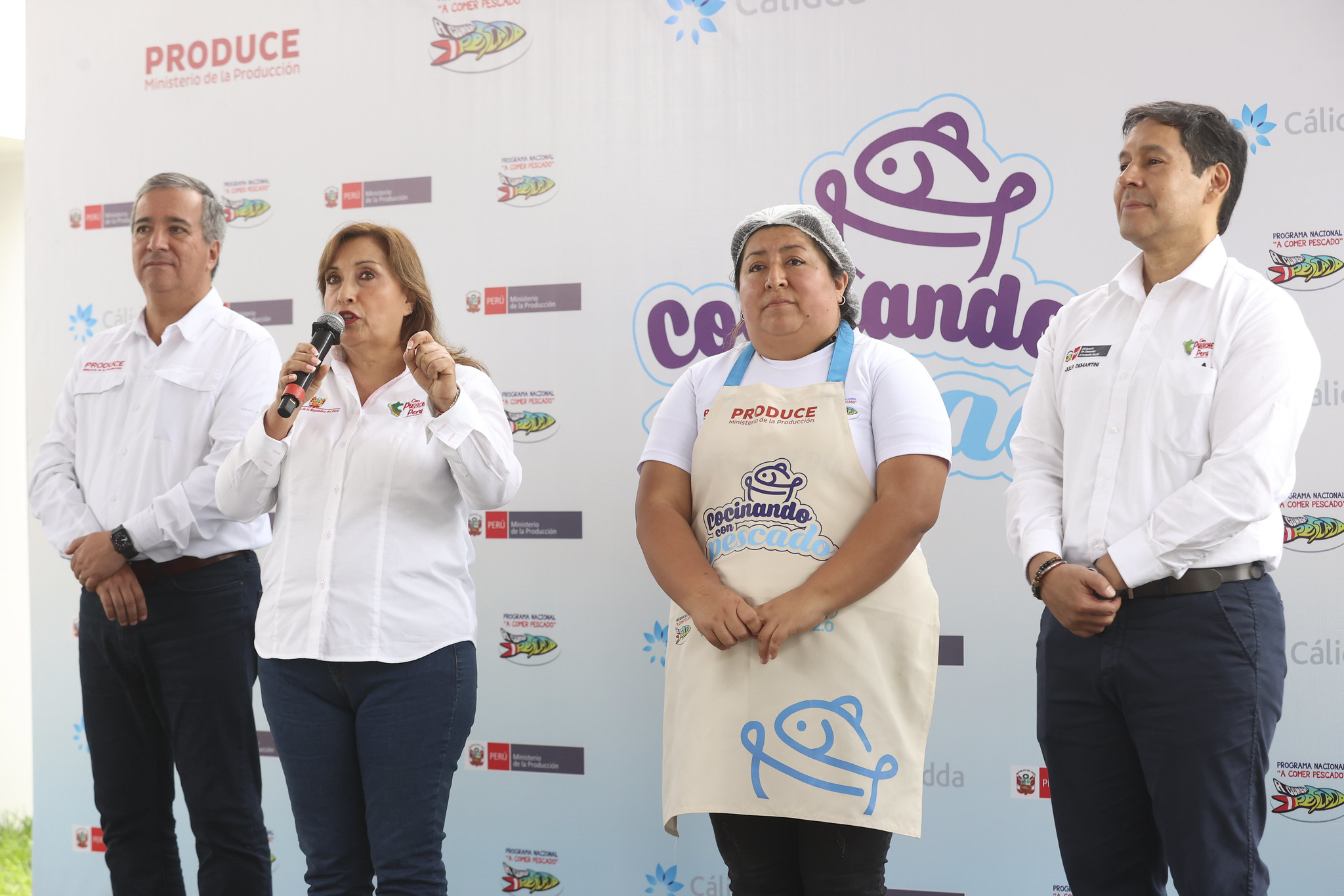 Fotografía de la participación de la presidenta Boluarte en el lanzamiento A Comer Pescado