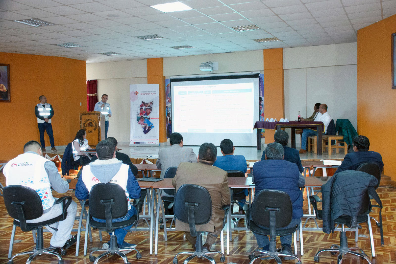 Sostuvimos reuniones con autoridades regionales y educativas para la ejecución de seis proyectos en Puno