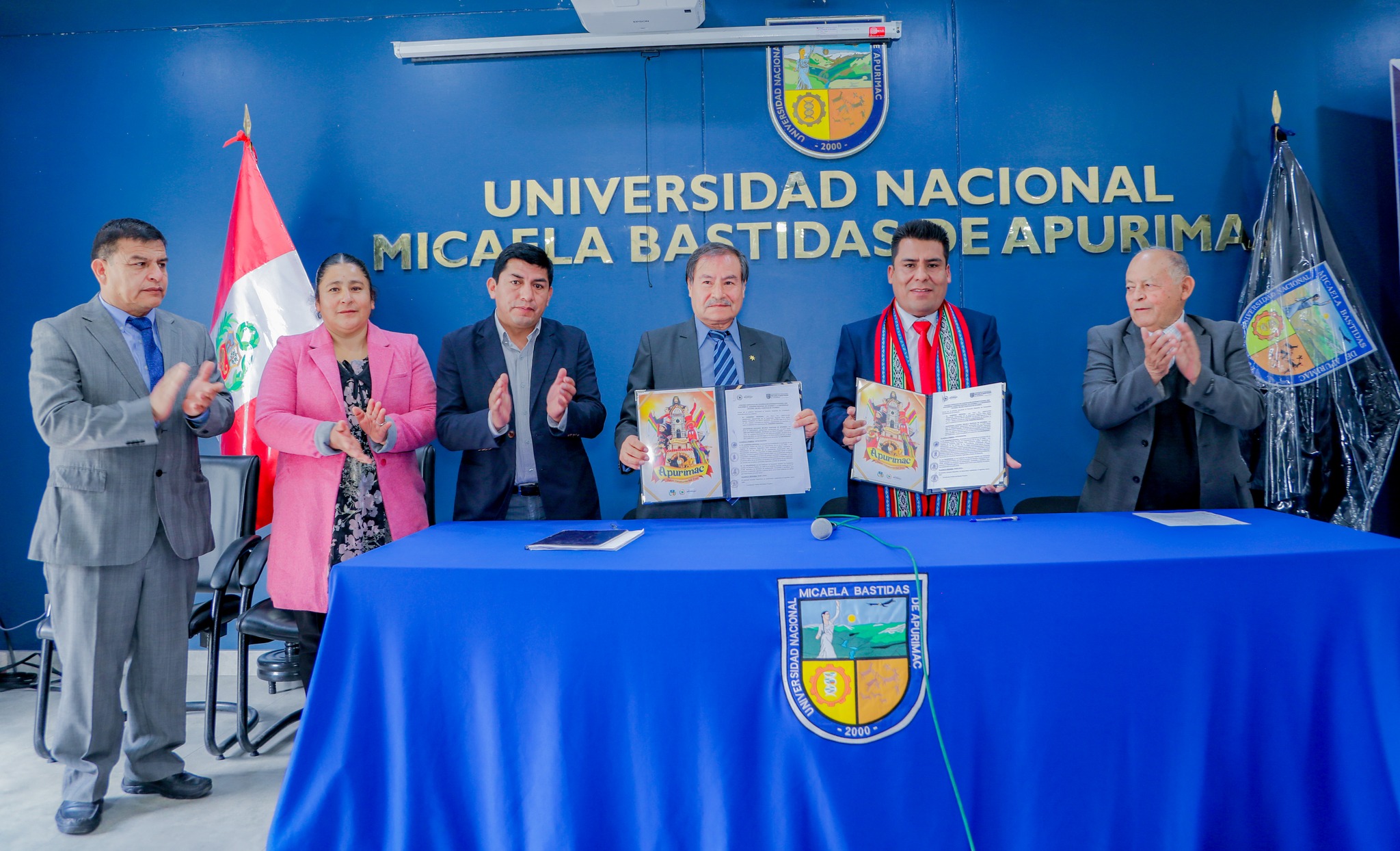 La UNAMBA firma convenio para exoneración de pagos de derecho de admisión e inscripción al centro pre universitario en beneficio de internados y externados de aldea infantil virgen del Rosario