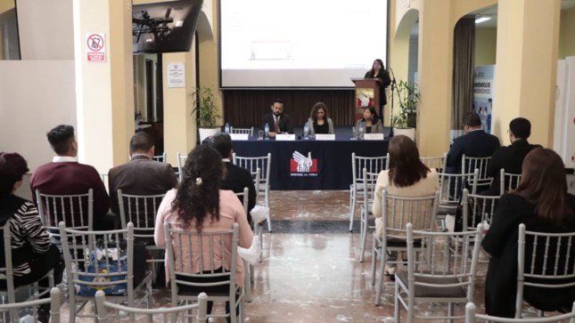 Reunión de autoridades con población