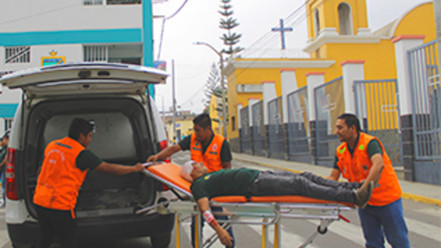 trasladando a un herido