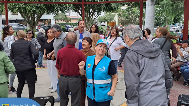 📢 Baile, música y diversión en nuestra 🎶 RetretaMusical 👏🏽 que se celebró en el 🚩 Parque Habich 💃🏽🕺🏻. 