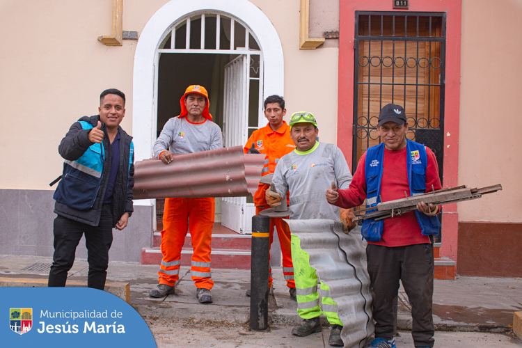 La campaña Techo Limpio 🏘️🧹 fue un éxito gracias a tu participación, dejando material en desuso en el frontis de tu vivienda.