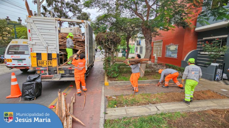 La campaña Techo Limpio 🏘️🧹 fue un éxito gracias a tu participación, dejando material en desuso en el frontis de tu vivienda.