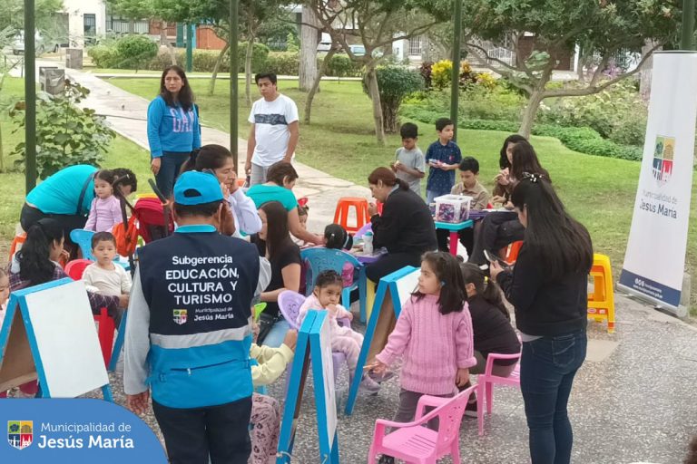 Celebramos juntos el #DíaInternacionalDelJuego en una mañana llena de diversión 🎉 en el Parque Alberti. ✨
