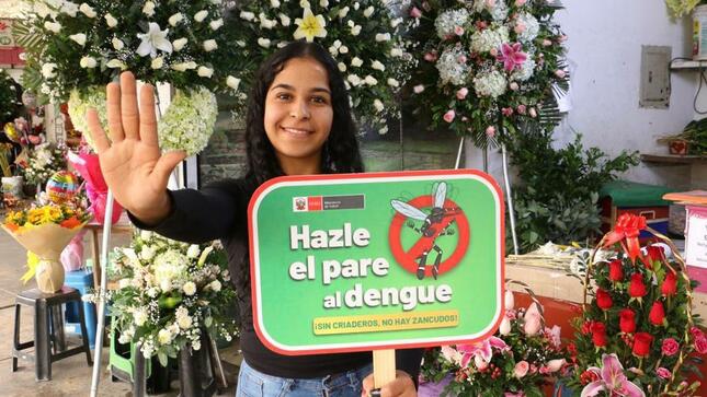 Minsa brinda recomendaciones a comerciantes de flores para frenar propagación del dengue 
