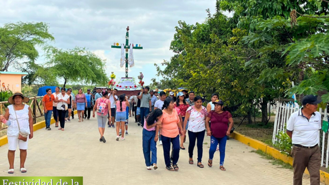 Foto de la procesión de la Santísima Cruz. 