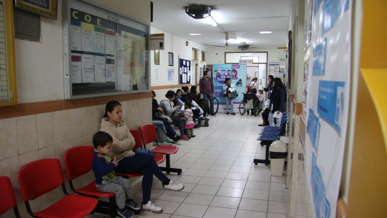 Gobierno declara en emergencia a los establecimientos de salud del Minsa y de los gobiernos regionales por 180 días