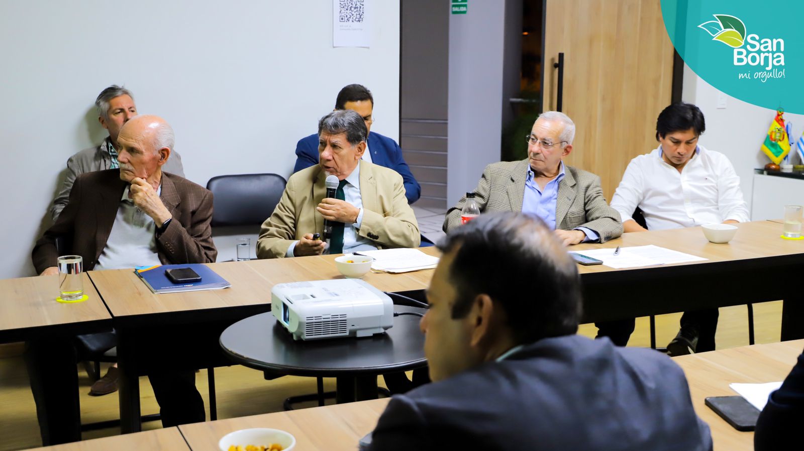 fotos del desarrollo del conversatorio 2