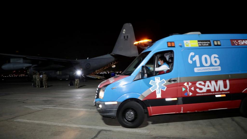 Desde la región de Piura, Minsa traslada 8 niños y niñas a Lima para recibir atención especializada por dengue