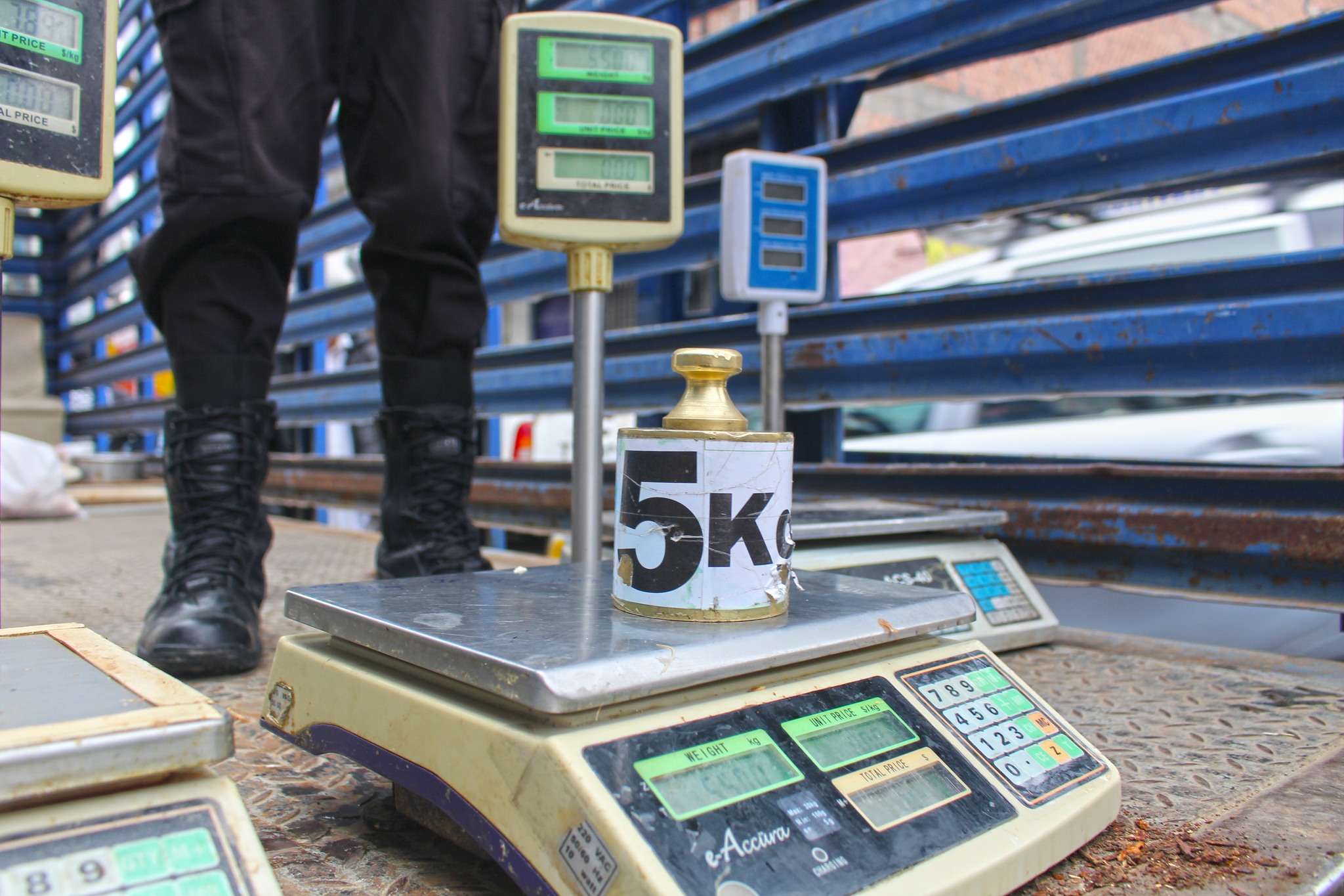 Robaban peso de 25 a 200 gramos