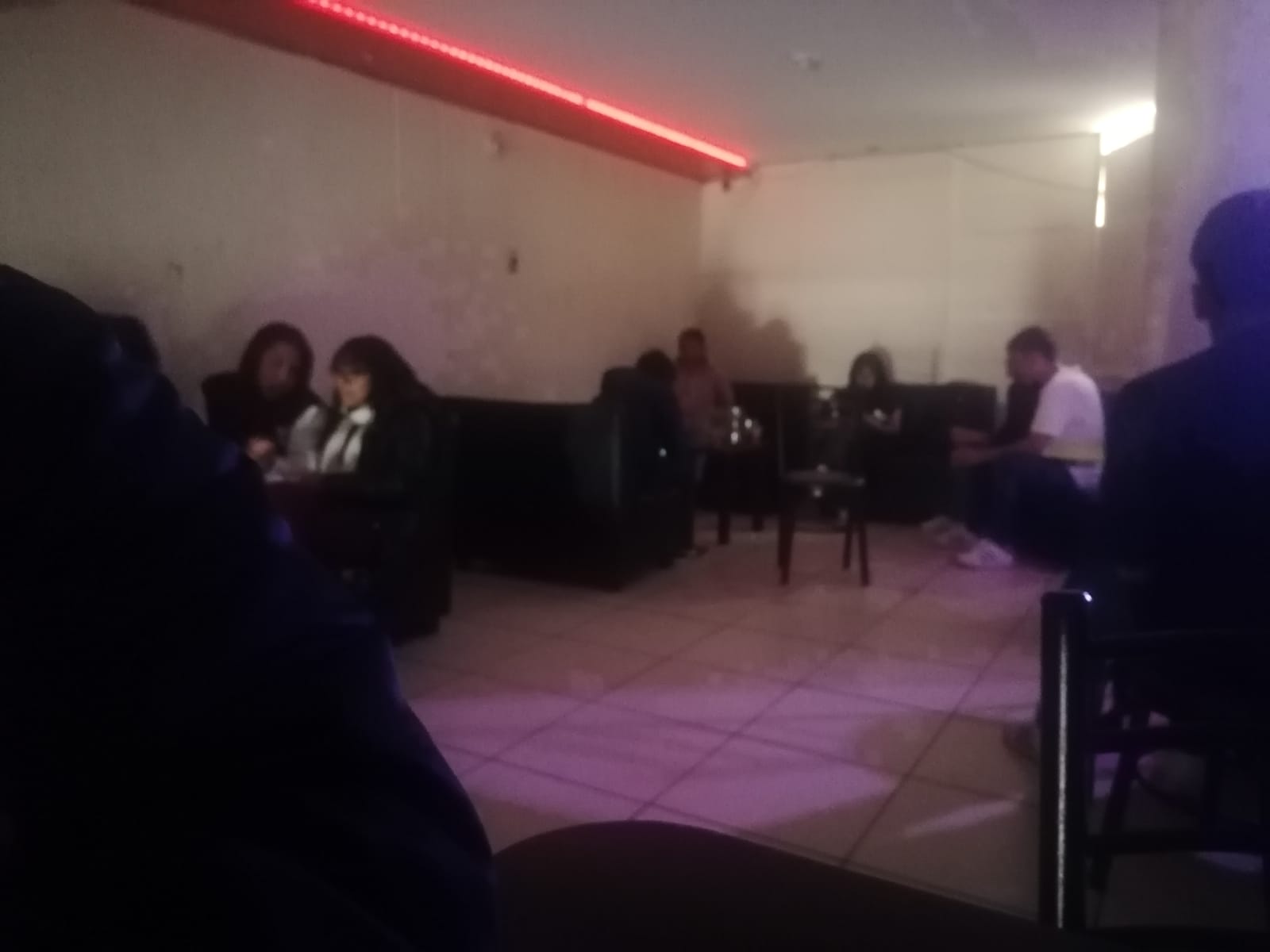 En su interior se encontraban jóvenes libando a las 11 a.m.