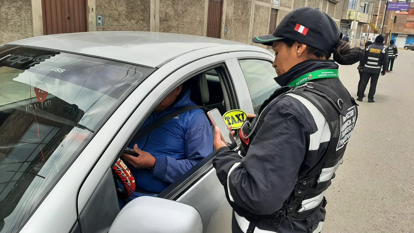 MPH REALIZA FISCALIZACIÓN CONTRA VEHÍCULOS INFORMALES
