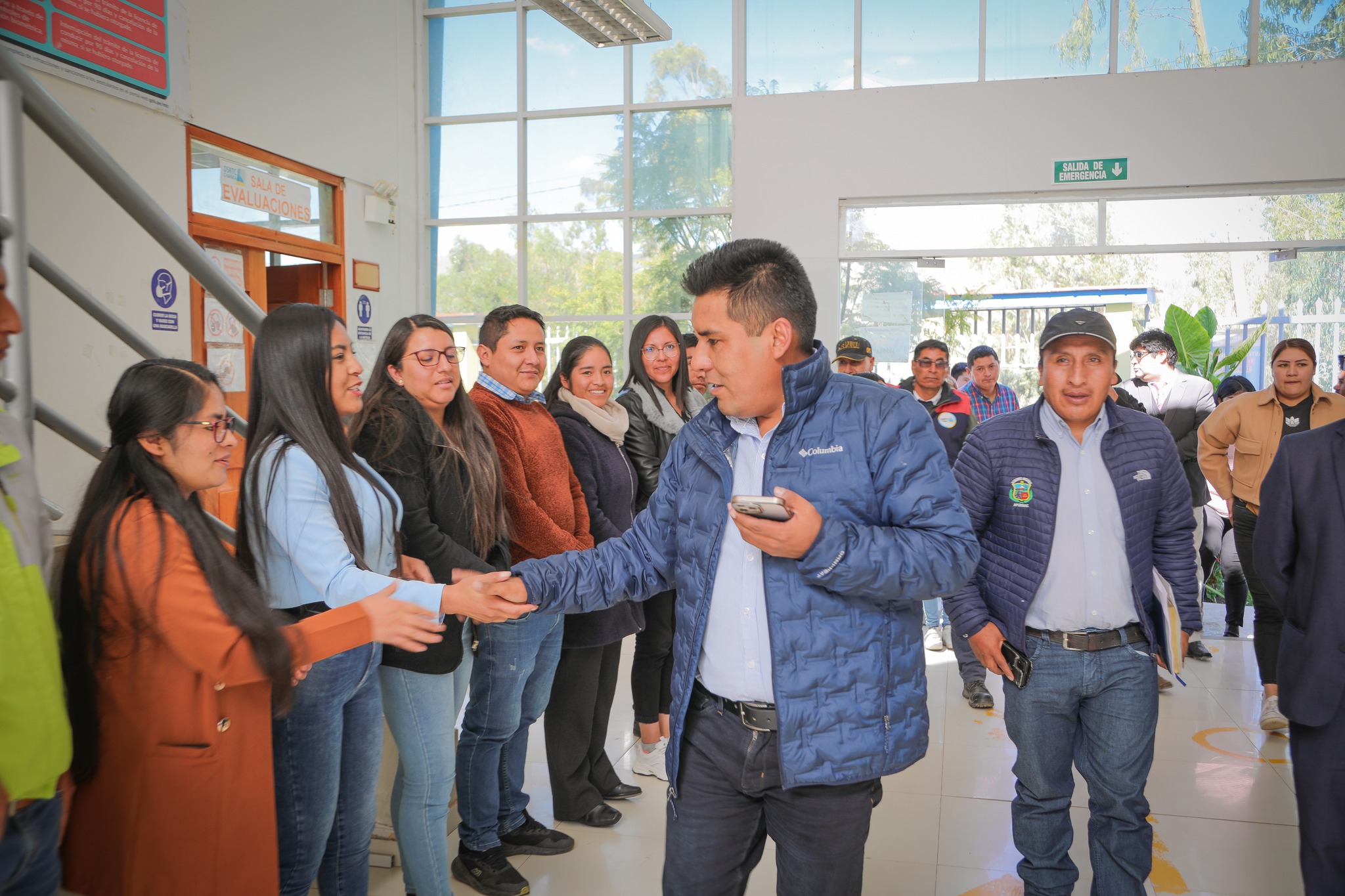 Gobernador junto a autoridades articulan acciones con el MTC para el reinicio inmediato de operaciones del aeropuerto de Andahuaylas