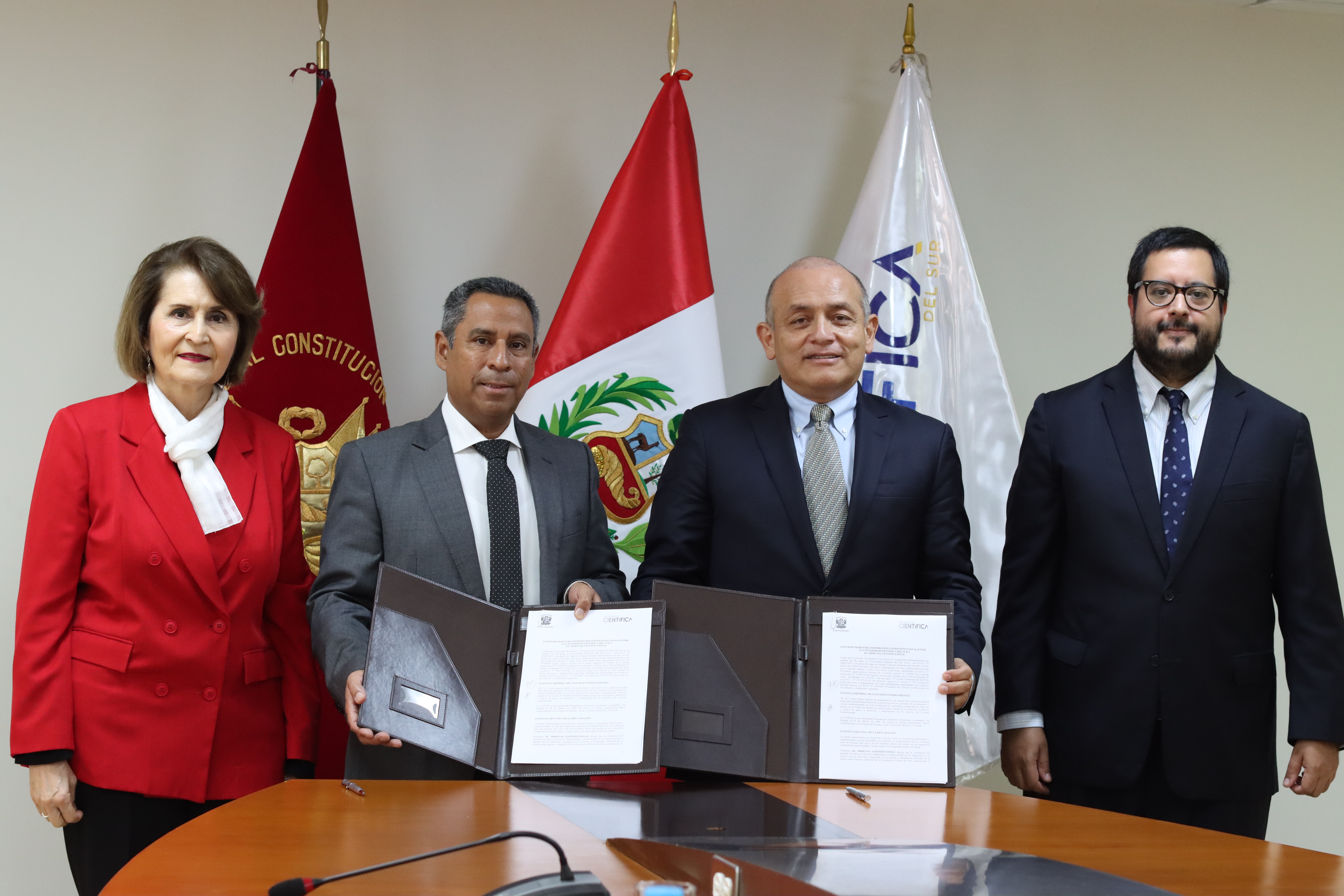Tribunal Constitucional y Universidad Científica del Sur suscriben convenio marco de cooperación interinstitucional.