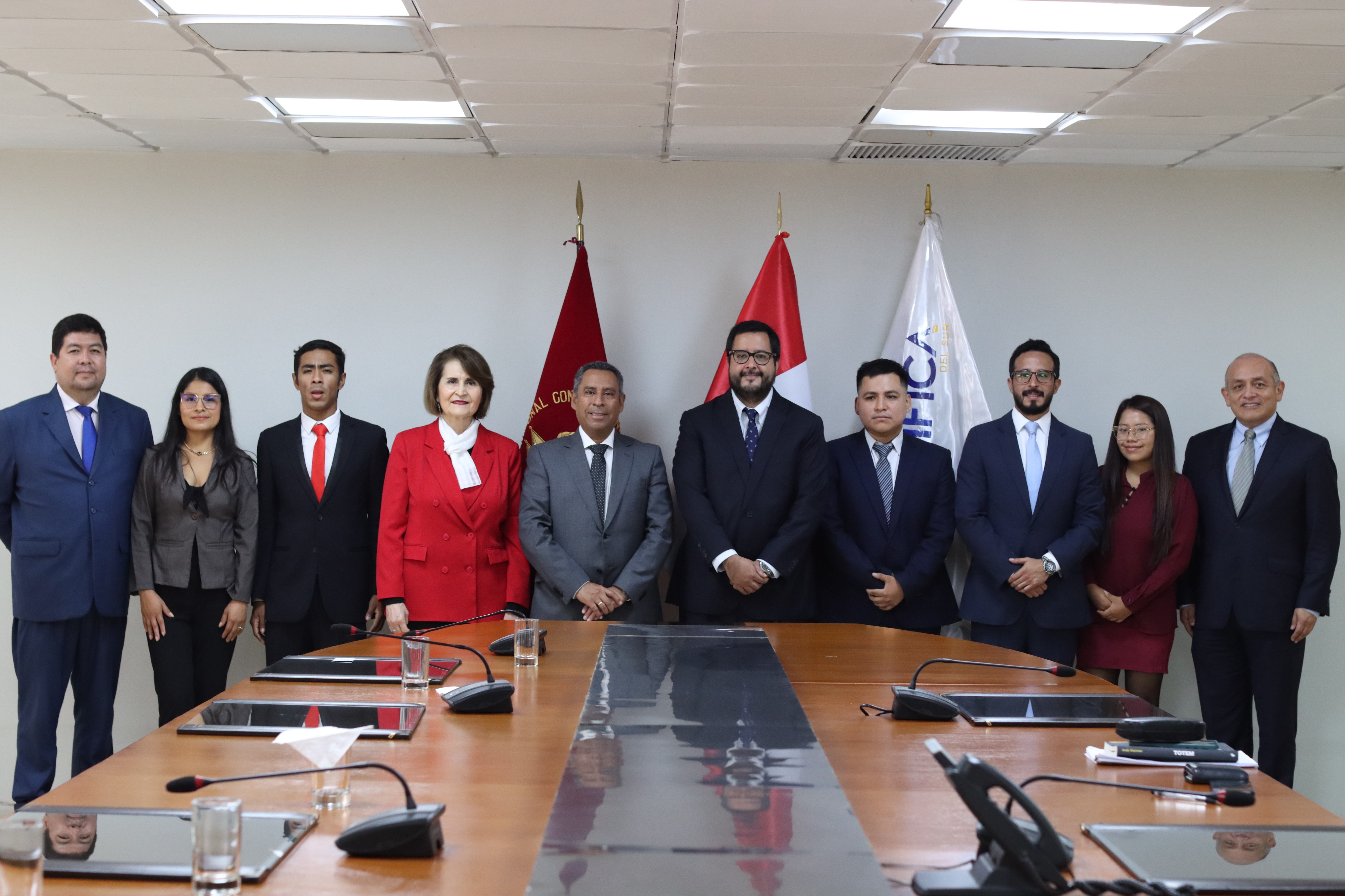 Tribunal Constitucional y Universidad Científica del Sur suscriben convenio marco de cooperación interinstitucional para desarrollar acciones conjuntas en materia de investigación, docencia y difusión de los derechos fundamentales.