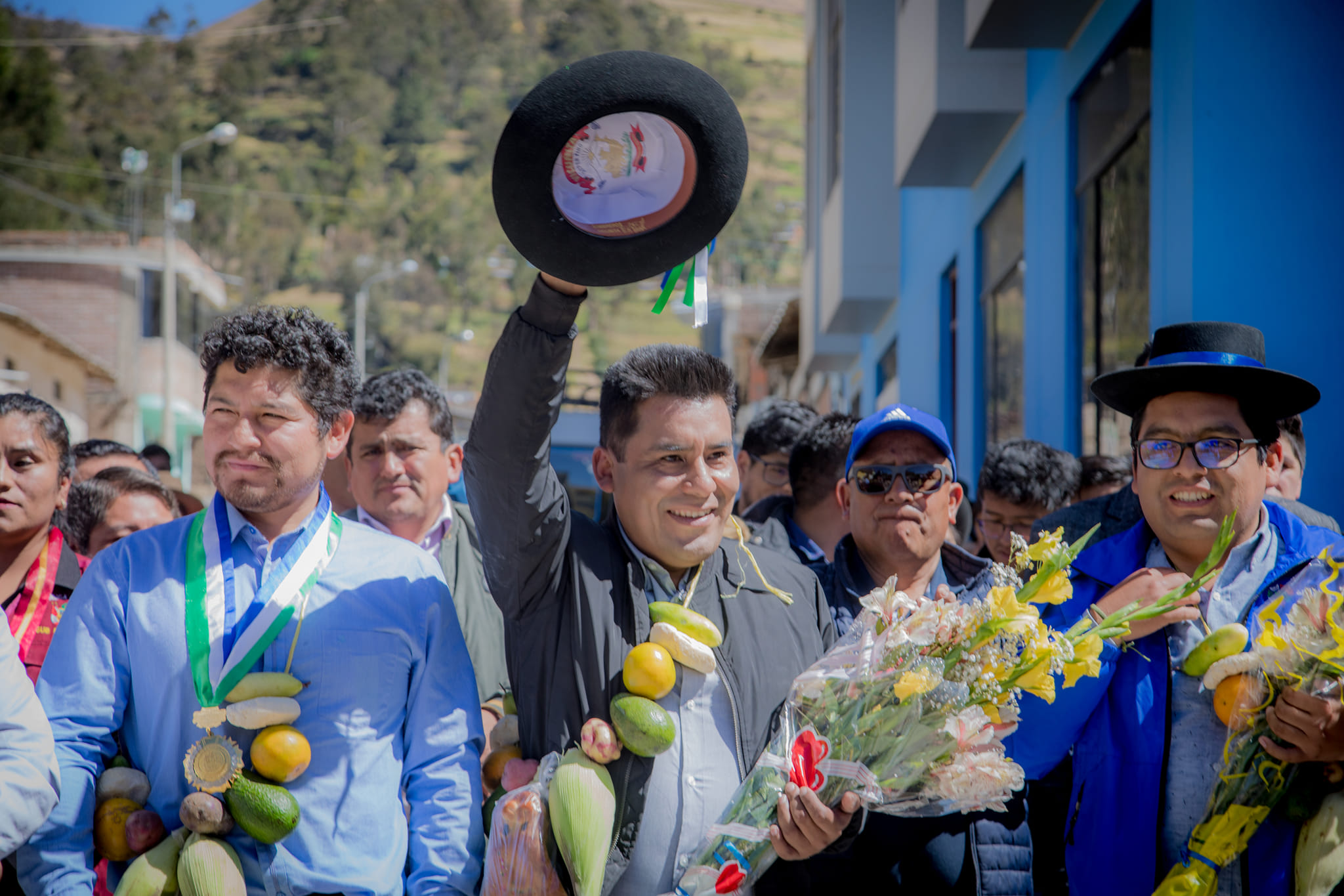 Gobernador regional Percy Godoy y alcalde realizan lanzamiento de proyecto para ejecución de nueva infraestructura de I.E. Brisas de Pacucha