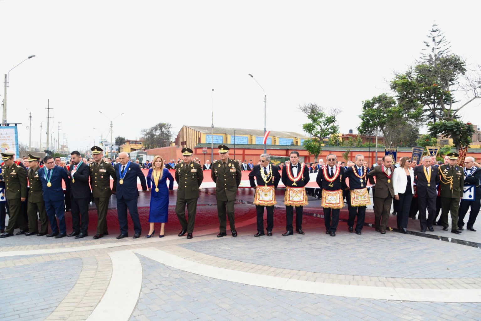 Se rindió homenaje y reconocimiento a los héroes de Arica, máxima expresión del valor y dignidad nacional, liderados por el Crl Francisco Bolognesi, gran maestro emérito de la Gran Logia del Perú.