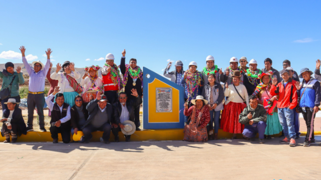 La calidad de vida de los habitantes de la Av. Primavera hasta Av. Progresiva (que forma parte de la Av. Costanera Sur) mejorará notablemente, tras la construcción de pistas y veredas, ejecutada por la Municipalidad Provincial de Puno, liderada por el alcalde Lic. Javier Ponce Roque, obra que mejorará la transitabilidad de este sector de la ciudad.
