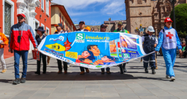 Con el objetivo de fortalecer las capacidades frente a los desastres, miembros de la Plataforma Provincial de Defensa Civil, participaron en la marcha de sensibilización previo al simulacro Nacional Multipeligro que se realizará este 31 de mayo.