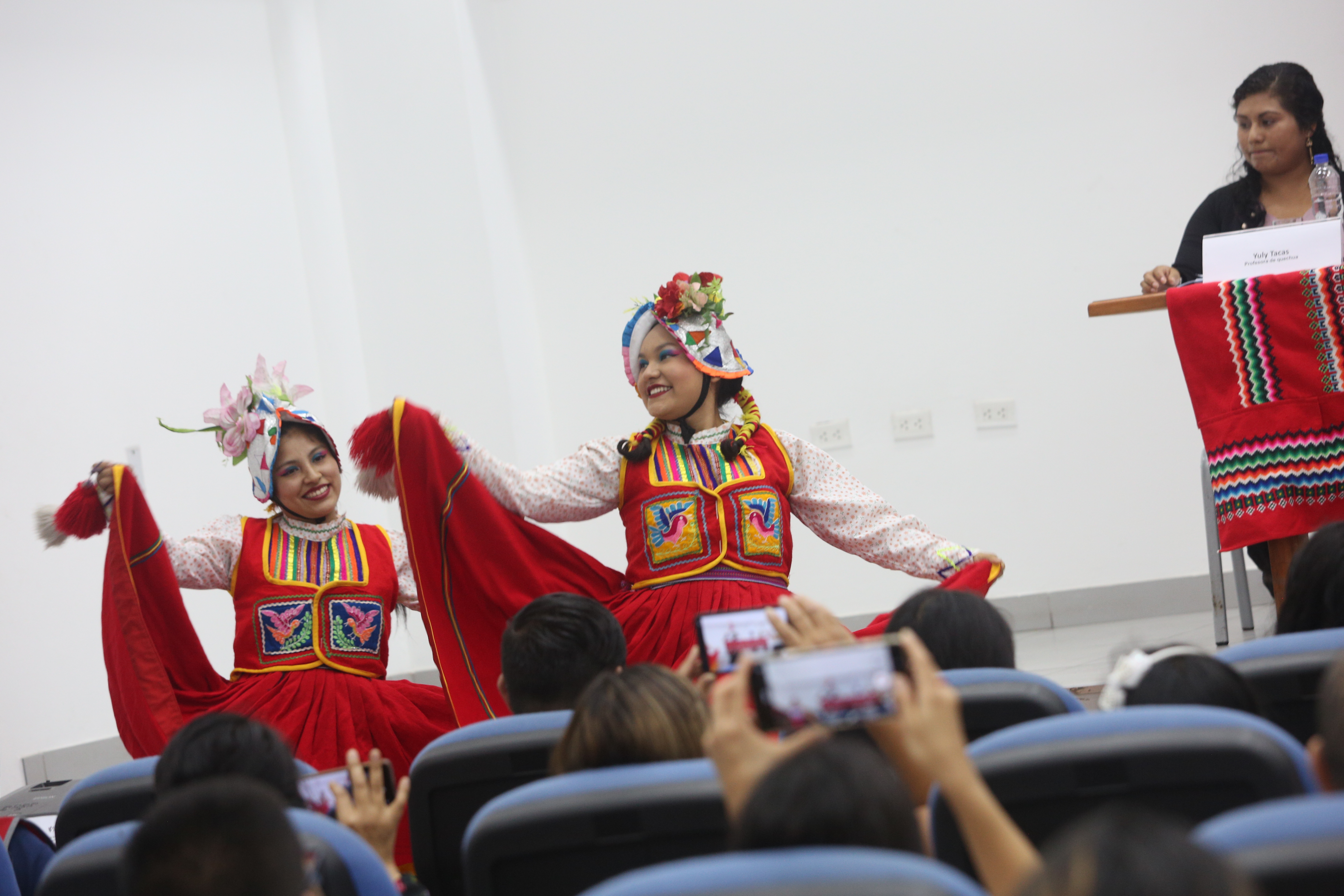 Primer curso de Quechua captó a 300 vecinos en apenas unas horas  