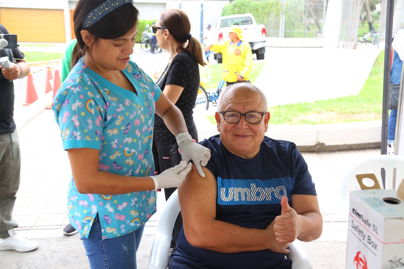 Se realizó vacunación contra la influenza en exteriores de parroquias