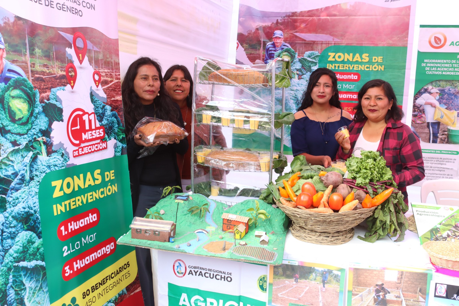 Beneficiarios y equipo técnico exponen resultados de proyectos productivos