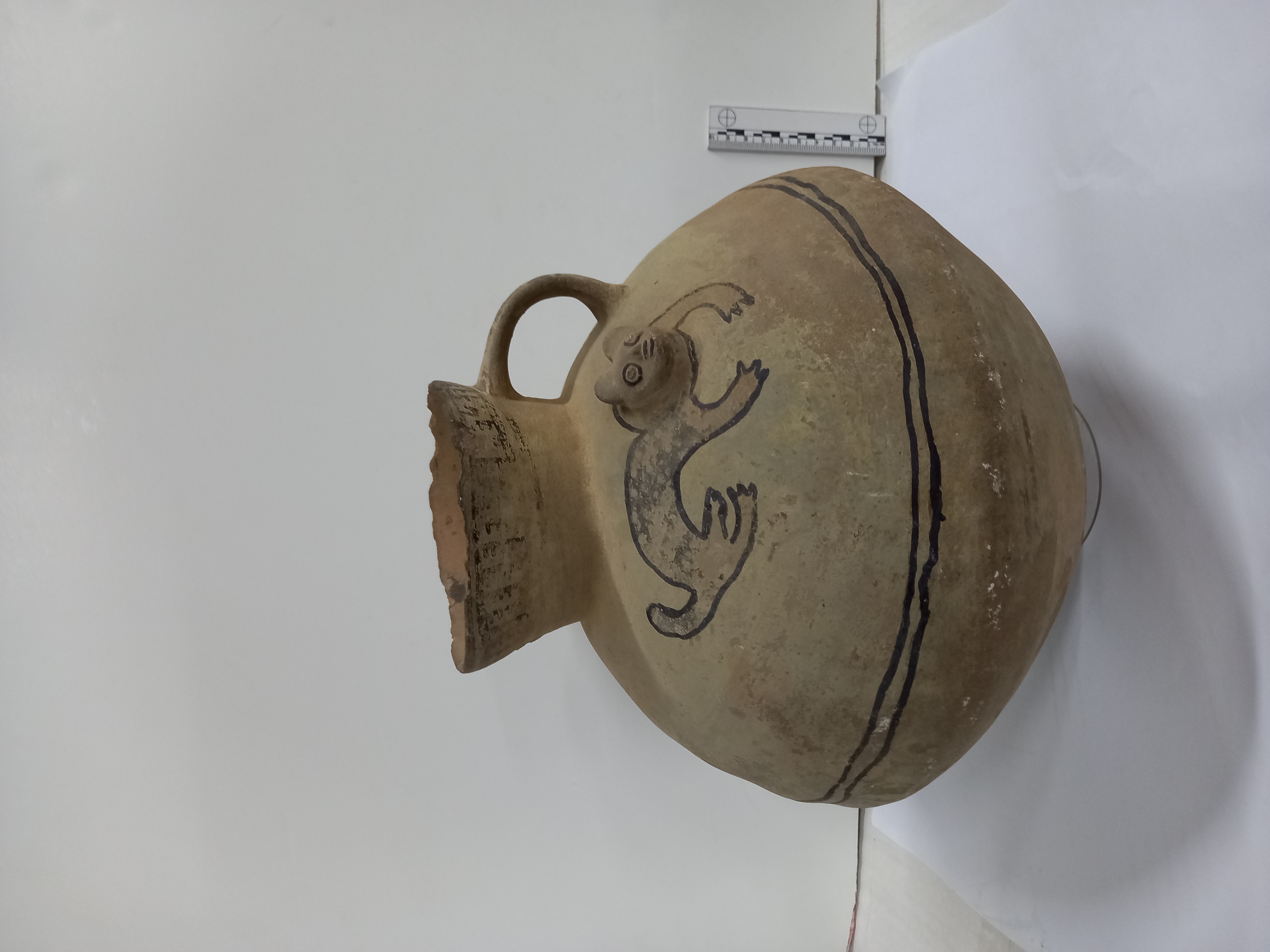 Ministerio de Cultura recuperó cántaro de cerámica prehispánico perteneciente a la cultura Chancay