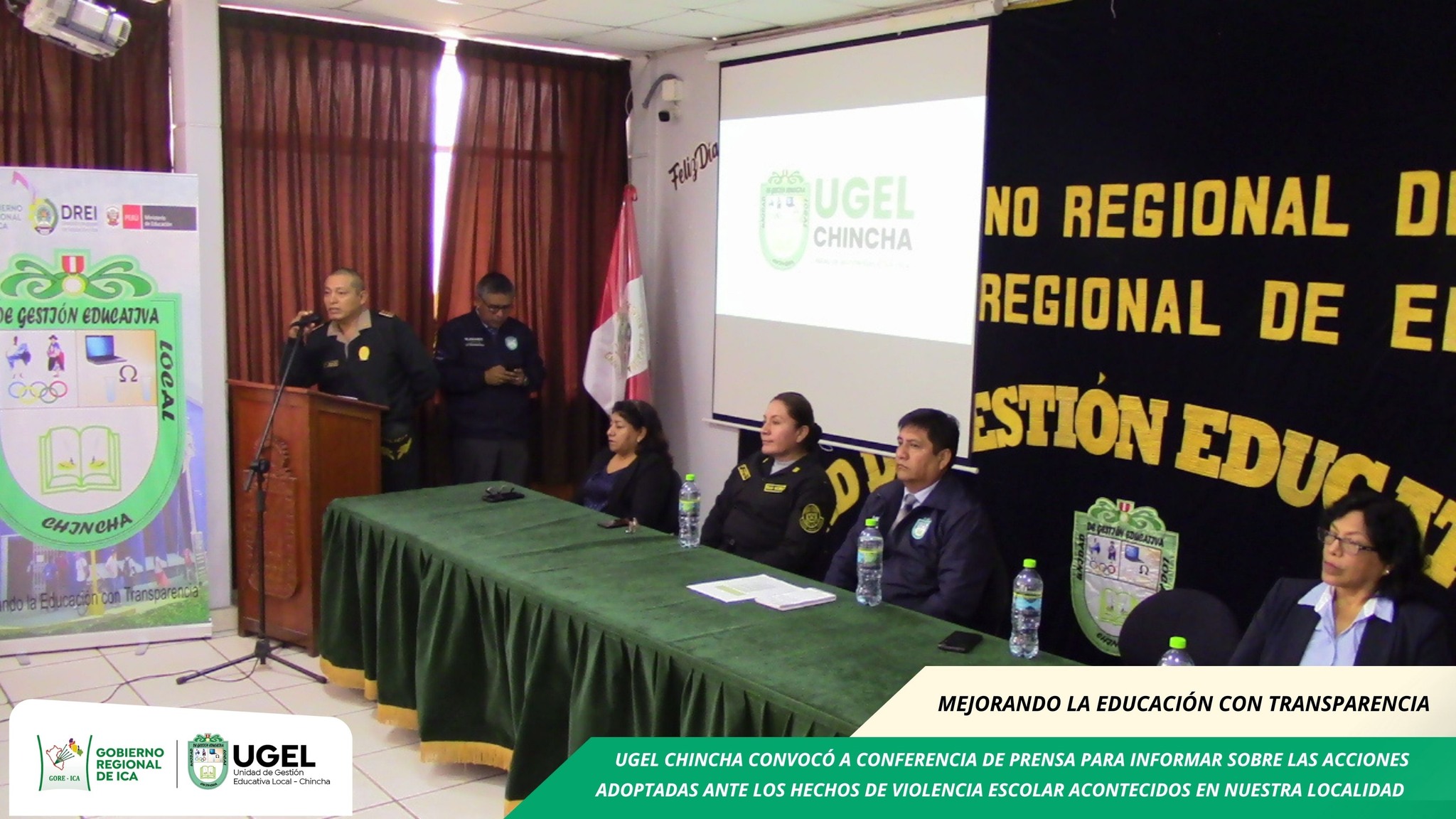 Conferencia de prensa, con la finalidad de informar sobre las acciones realizadas frente a la violencia escolar.