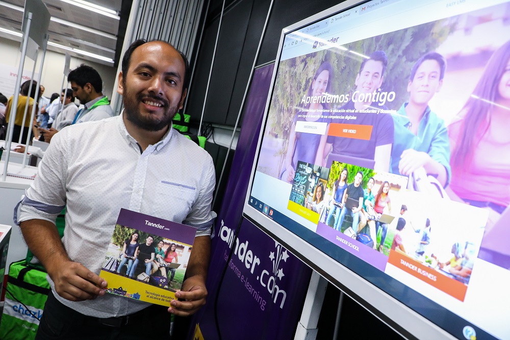 Foto de una plataforma para conectar estudiantes y docentes