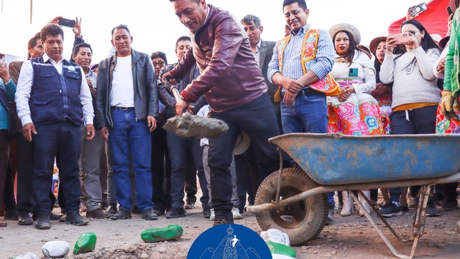 Puesta de primera piedra de Obra para el Jr. Huracán en el distrito de Sapallanga.