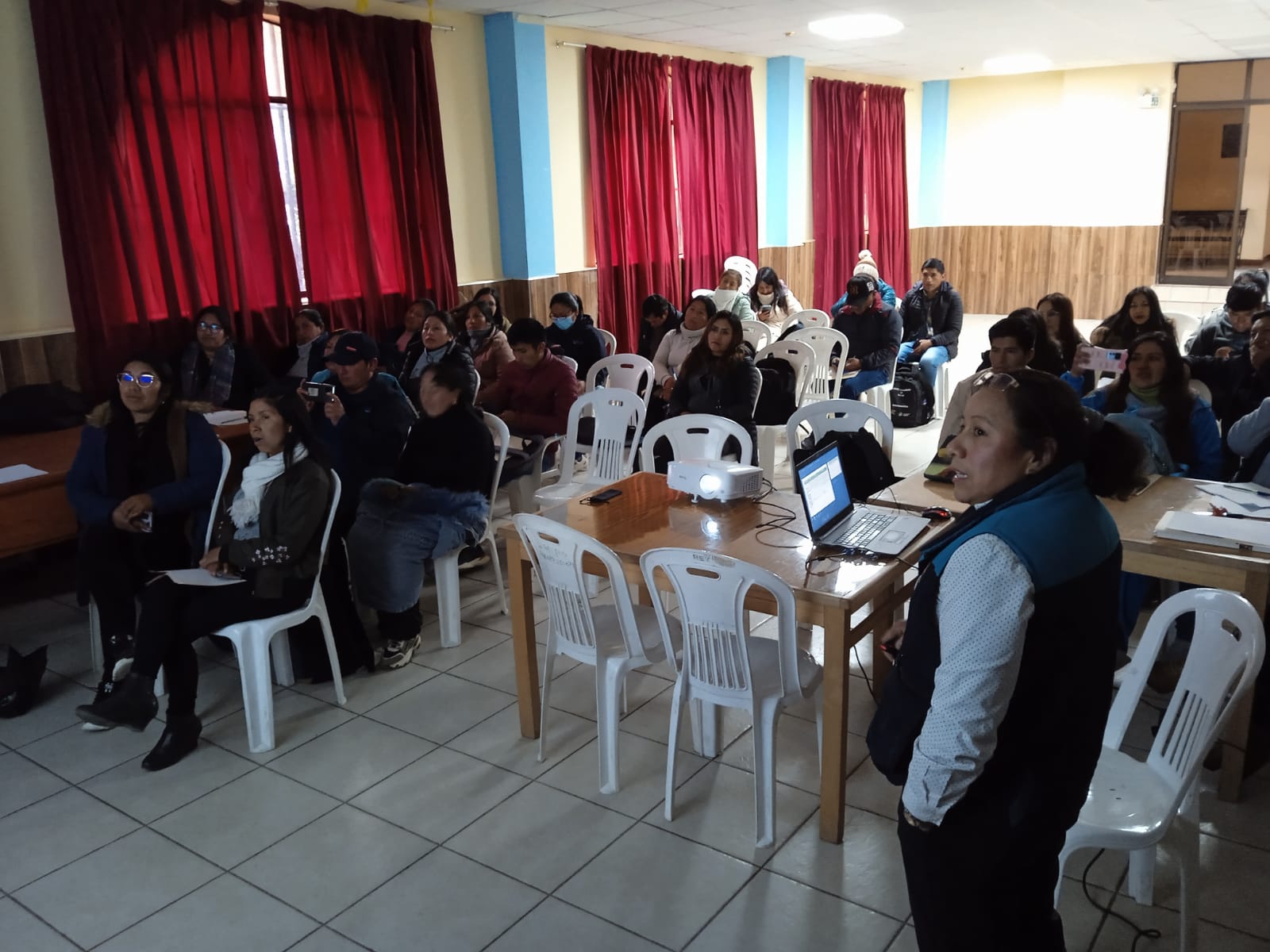 Orientan a profesionales sobre el registro de niñas y niños en el Padrón Nominal