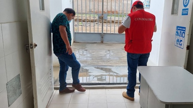 La Contraloría General advirtió que, al 29 de mayo del presente año, la Dirección Subregional de Salud Luciano Castillo Colonna, unidad ejecutora del Gobierno Regional de Piura, ejecutó solo el 0.41% de los recursos asignados a la reducción de vulnerabilidad y atención de emergencias por desastres, lo cual pone en riesgo al personal asistencial y población usuaria ante las afectaciones registradas por las fuertes lluvias debido al ciclón Yaku y el peligro inminente de los fenómenos de El Niño Costero y Global.